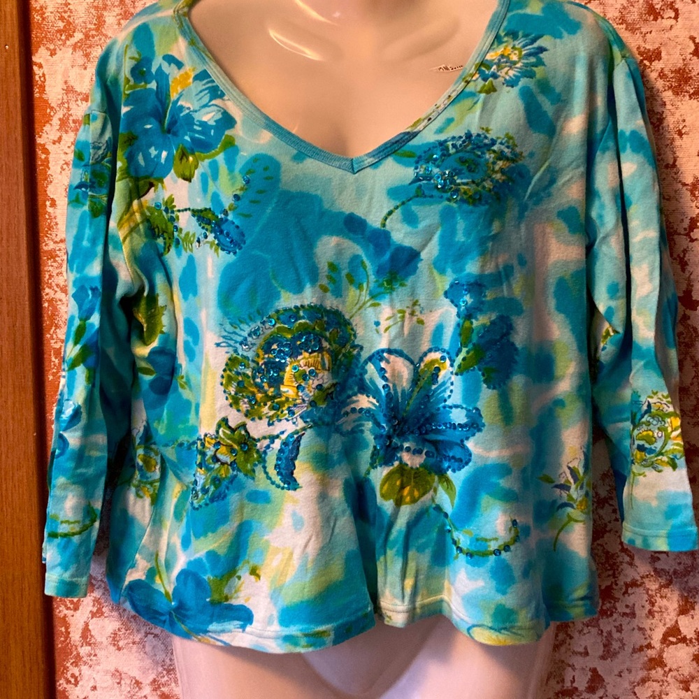 Top, Crop, Turquoise Ocean colors,with sequins, XL